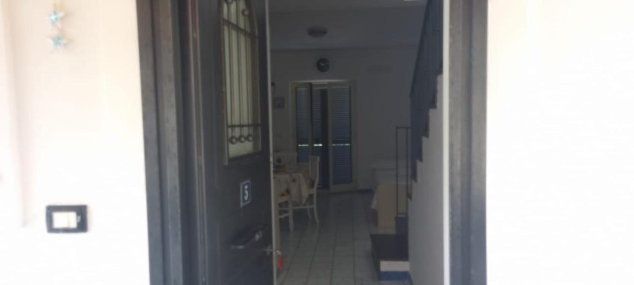 Brigida'S Apartments Ipsos Ngoại thất bức ảnh